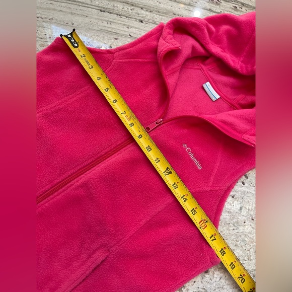 Columbia, bright pink zip up fleece vest, size small - Picture 6 of 6